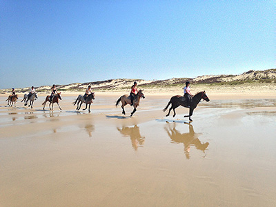 Reiten am Atlantikstrand